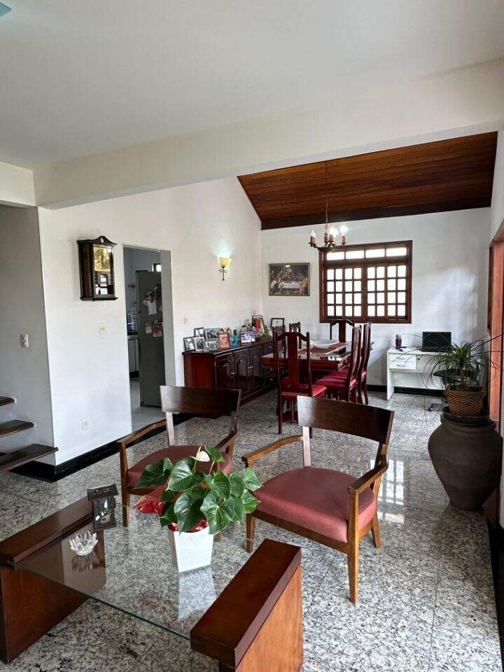 Casa em Condomínio à venda no Paquetá: 