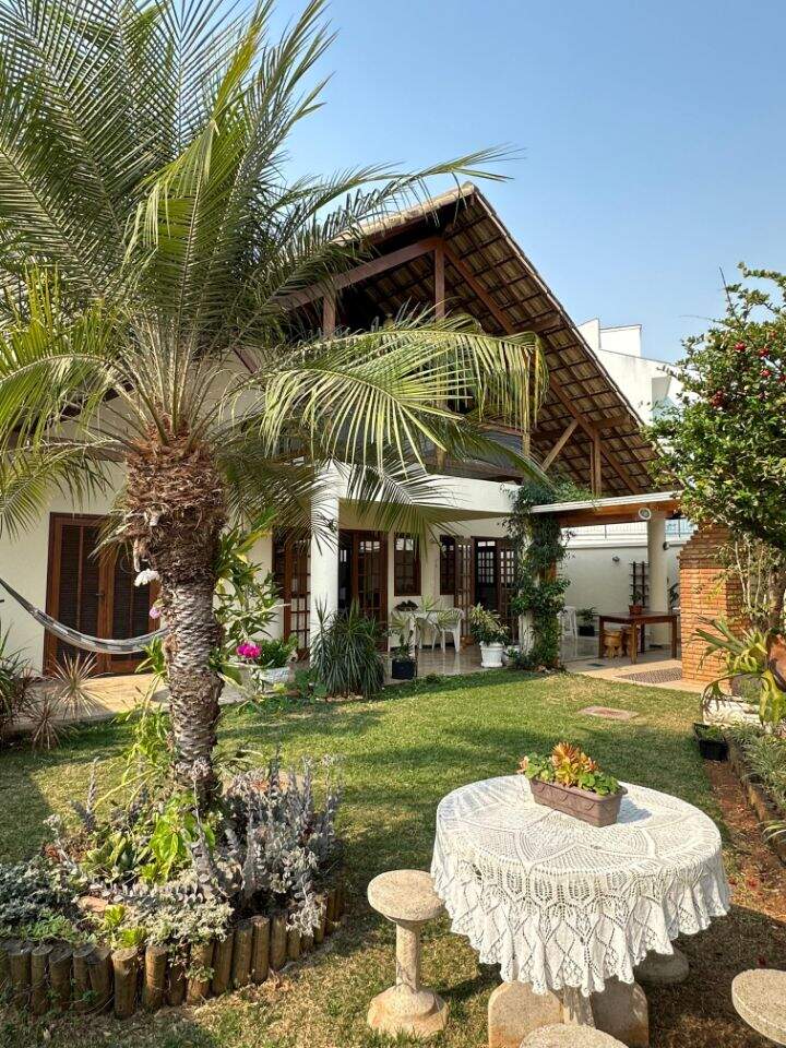 Casa em Condomínio à venda no Paquetá: 