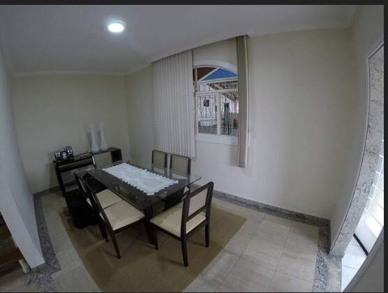 Casa à venda no Bandeirantes: 