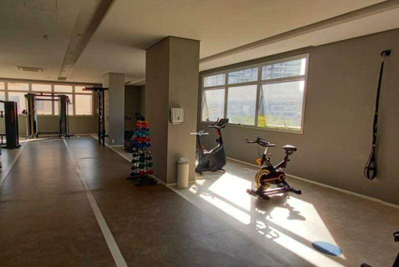 Apartamento à venda com 2 quartos, 69m² - Foto 32