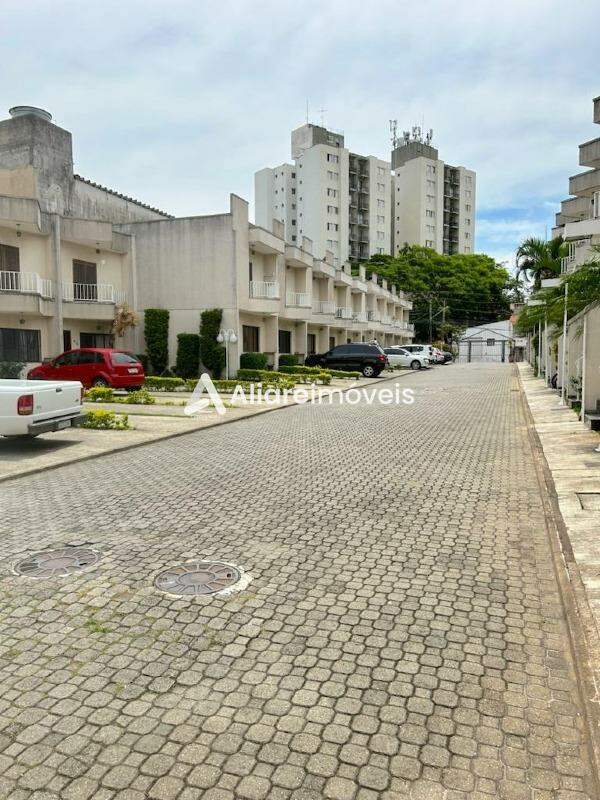 Casa para alugar com 2 quartos, 127m² - Foto 30