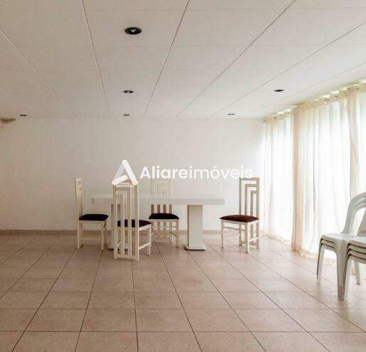 Apartamento para alugar com 2 quartos, 70m² - Foto 14