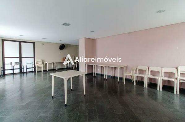 Apartamento à venda com 2 quartos, 65m² - Foto 17