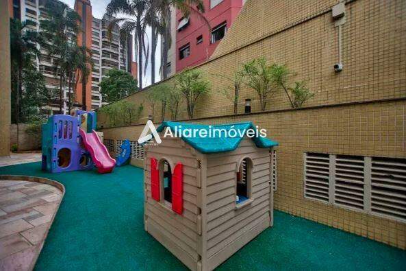 Apartamento à venda com 4 quartos, 193m² - Foto 20