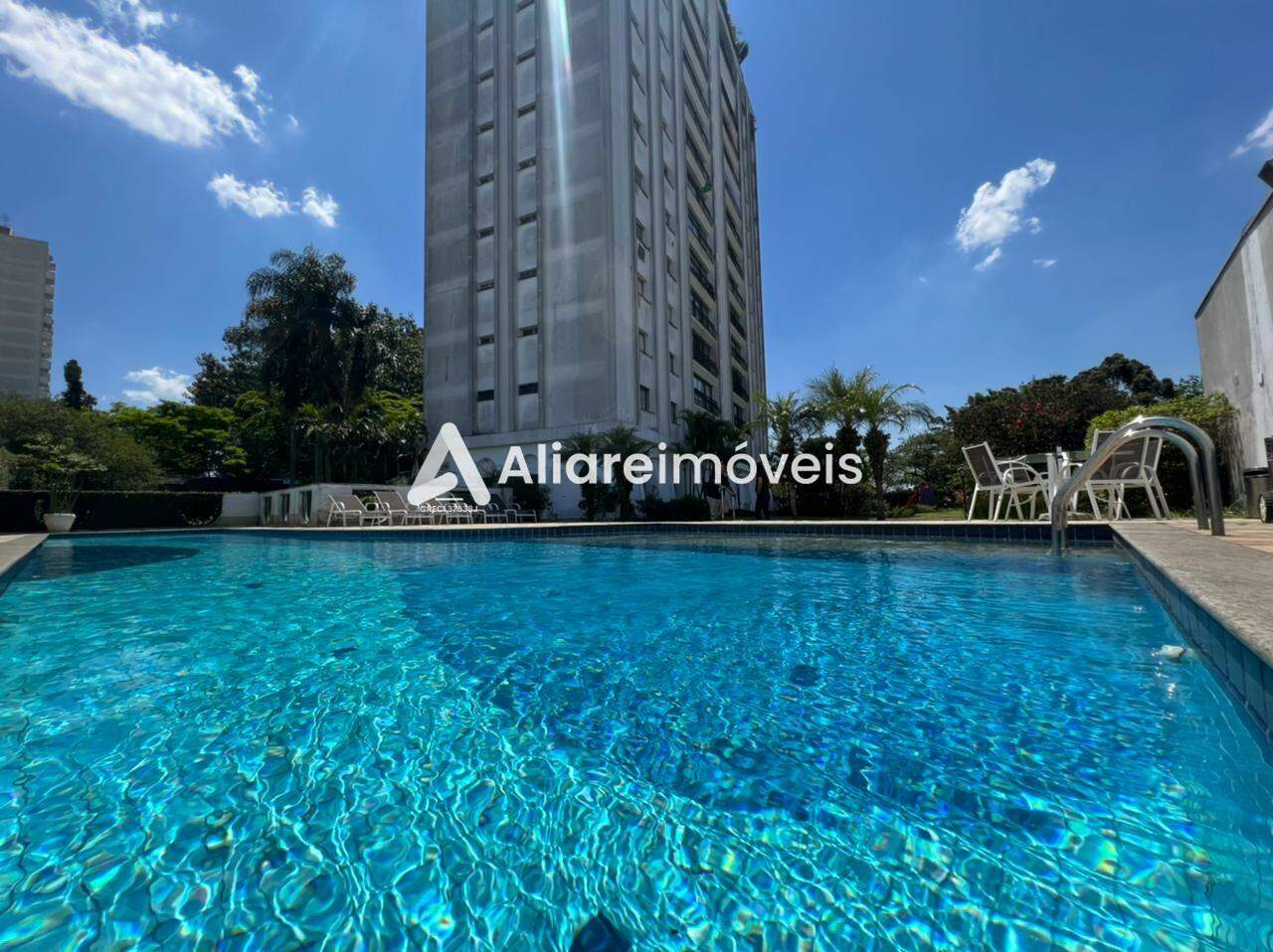 Apartamento à venda com 3 quartos, 178m² - Foto 11