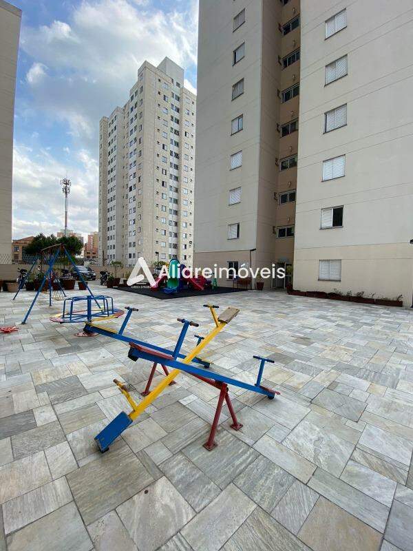 Apartamento à venda com 2 quartos, 64m² - Foto 29