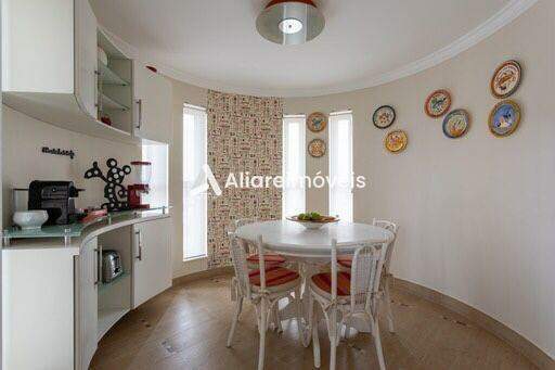 Apartamento à venda com 3 quartos, 157m² - Foto 7