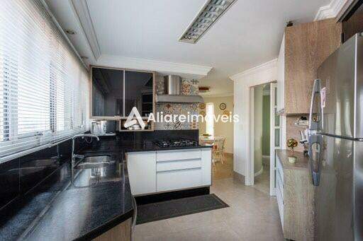 Apartamento à venda com 3 quartos, 157m² - Foto 6