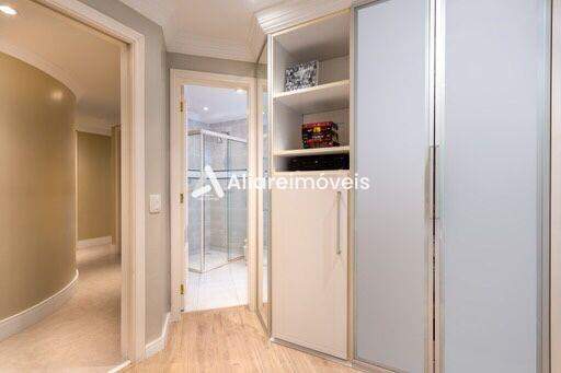 Apartamento à venda com 3 quartos, 157m² - Foto 12