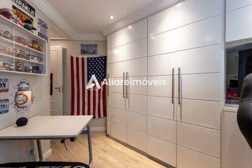 Apartamento à venda com 3 quartos, 157m² - Foto 24