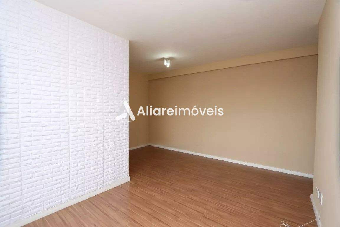 Apartamento à venda com 2 quartos, 65m² - Foto 4