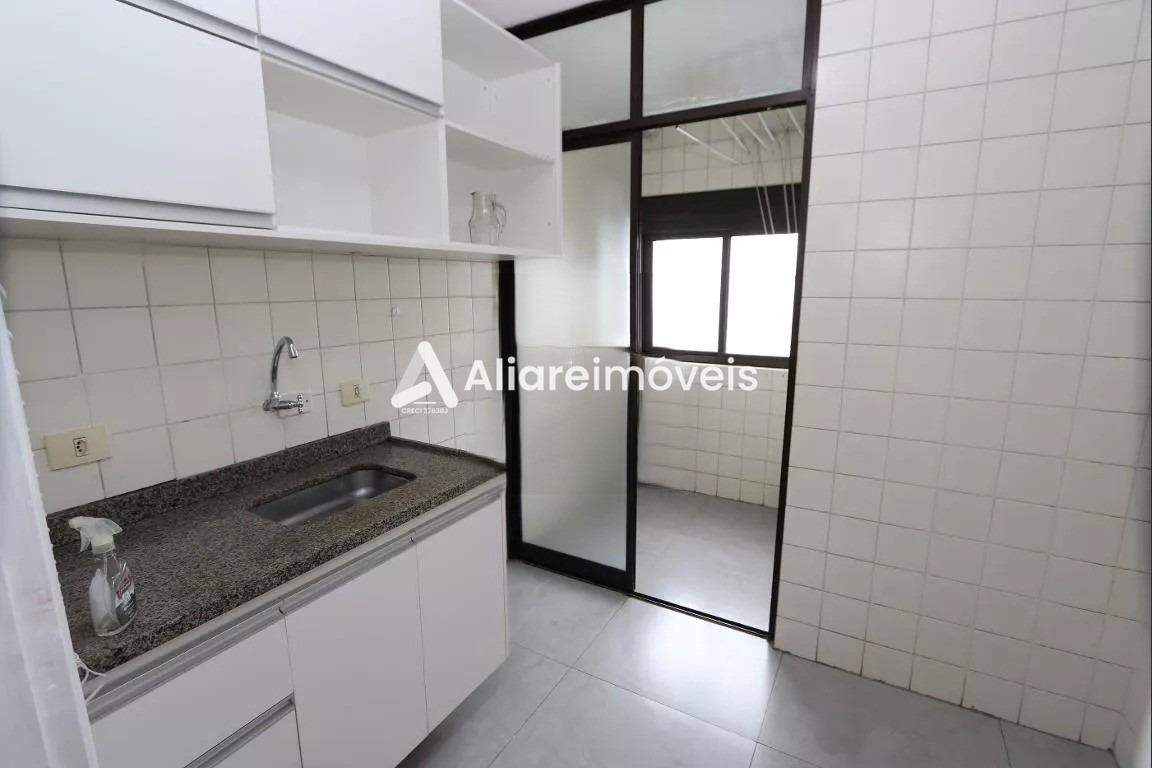 Apartamento à venda com 2 quartos, 65m² - Foto 9