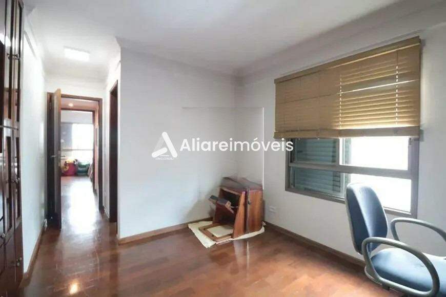 Apartamento à venda com 3 quartos, 181m² - Foto 11