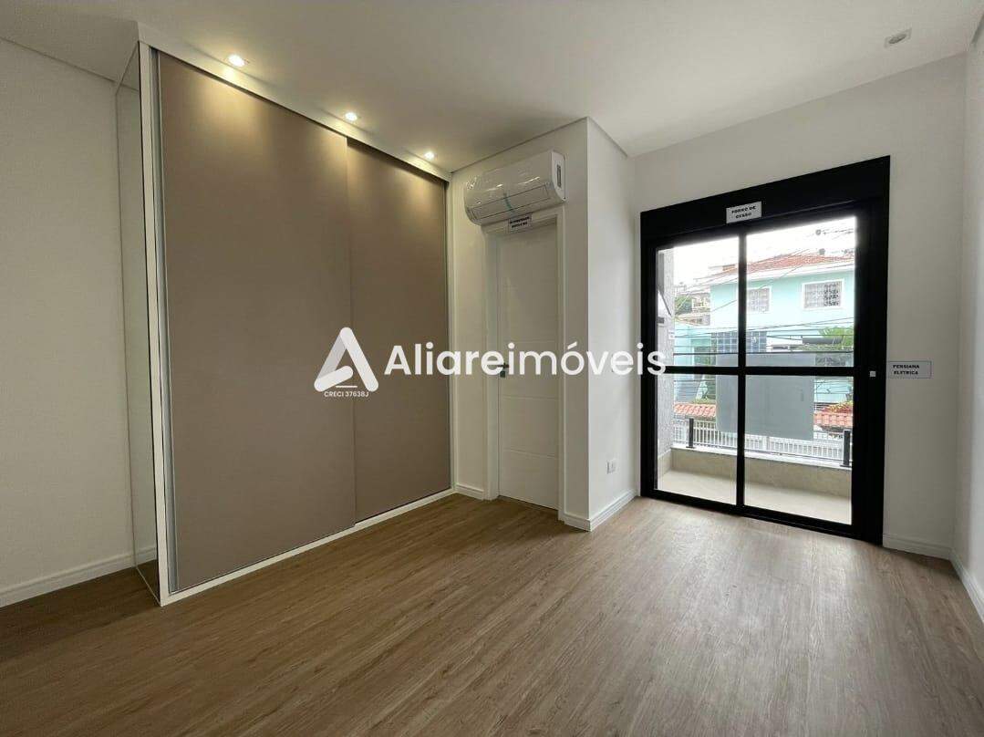 Casa à venda com 4 quartos, 160m² - Foto 7