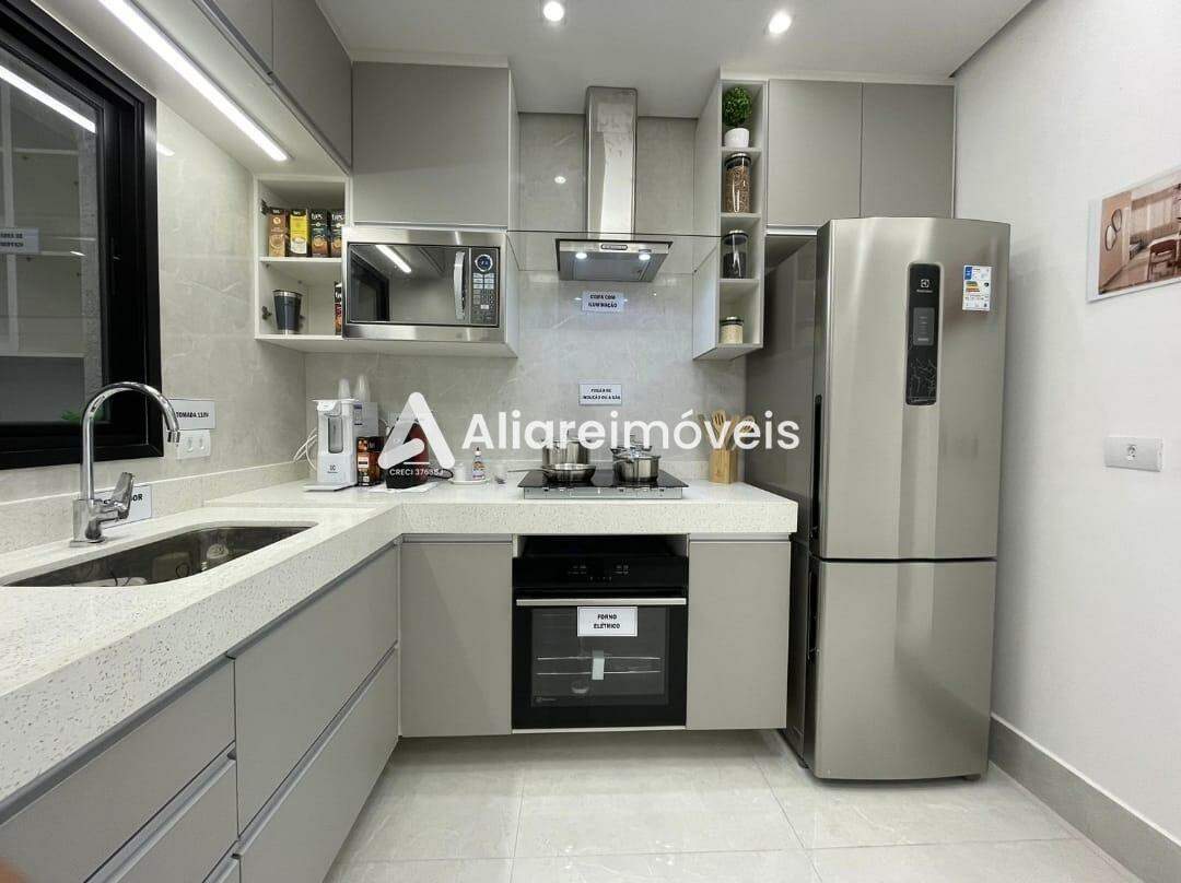 Casa à venda com 4 quartos, 160m² - Foto 9