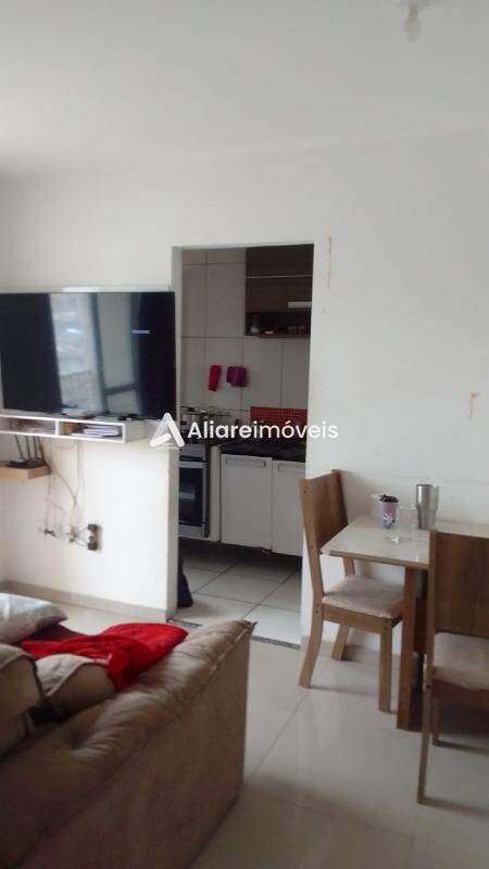 Apartamento à venda com 2 quartos, 45m² - Foto 3