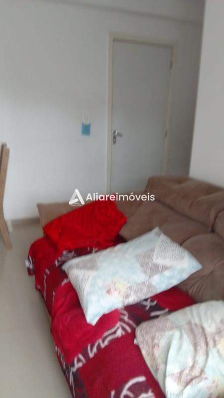 Apartamento à venda com 2 quartos, 45m² - Foto 2