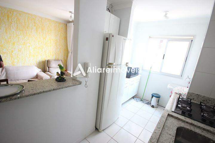 Apartamento à venda com 2 quartos, 52m² - Foto 6