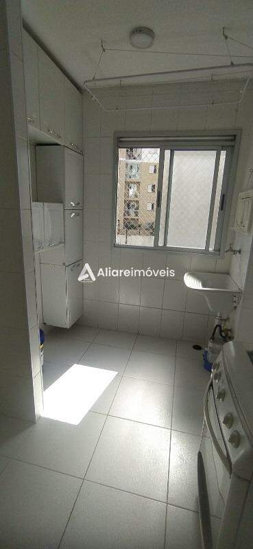 Apartamento à venda com 2 quartos, 52m² - Foto 2