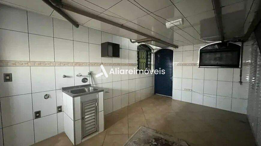 Casa à venda com 4 quartos, 400m² - Foto 9