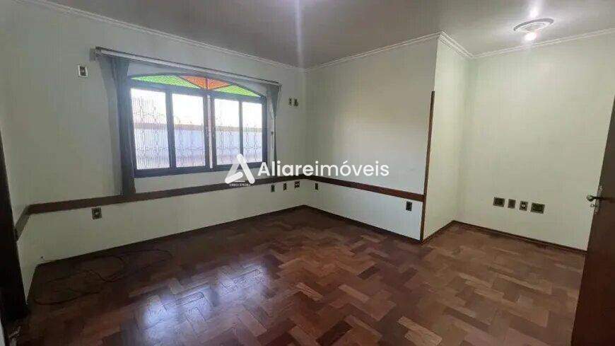 Casa à venda com 4 quartos, 400m² - Foto 15