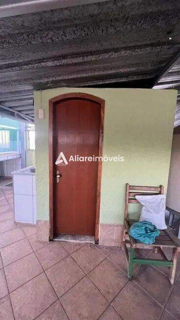 Casa à venda com 4 quartos, 400m² - Foto 3