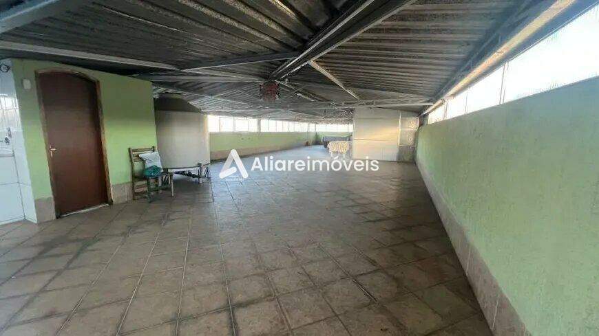 Casa à venda com 4 quartos, 400m² - Foto 7