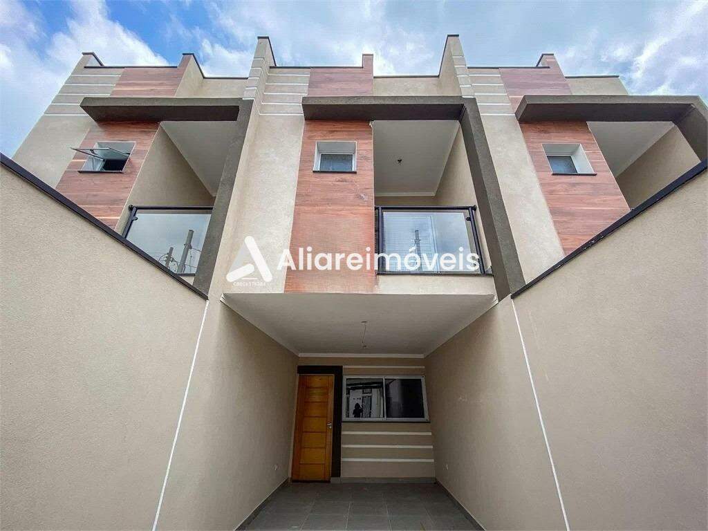 Casa à venda com 3 quartos, 135m² - Foto 1