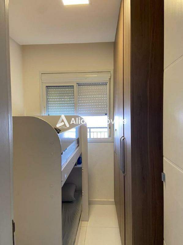 Apartamento à venda com 2 quartos, 66m² - Foto 18