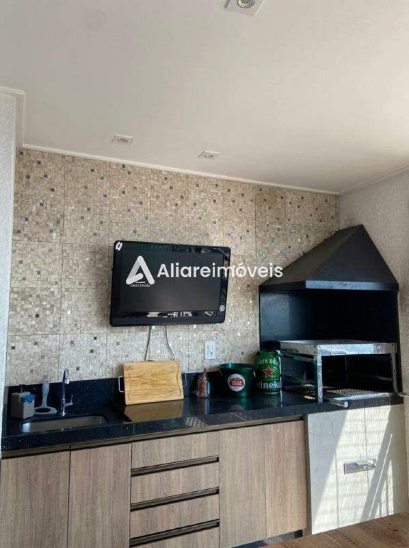 Apartamento à venda com 2 quartos, 66m² - Foto 13