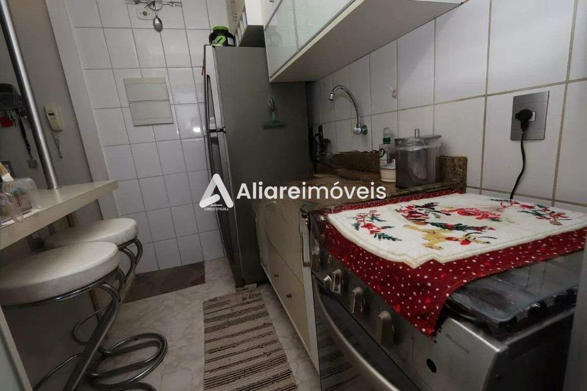 Apartamento à venda com 2 quartos, 50m² - Foto 3