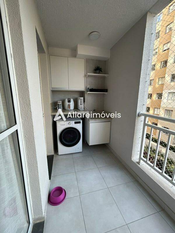 Apartamento à venda com 2 quartos, 41m² - Foto 2