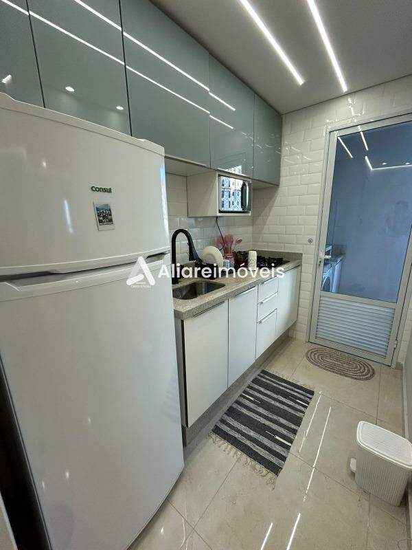 Apartamento à venda com 2 quartos, 41m² - Foto 10