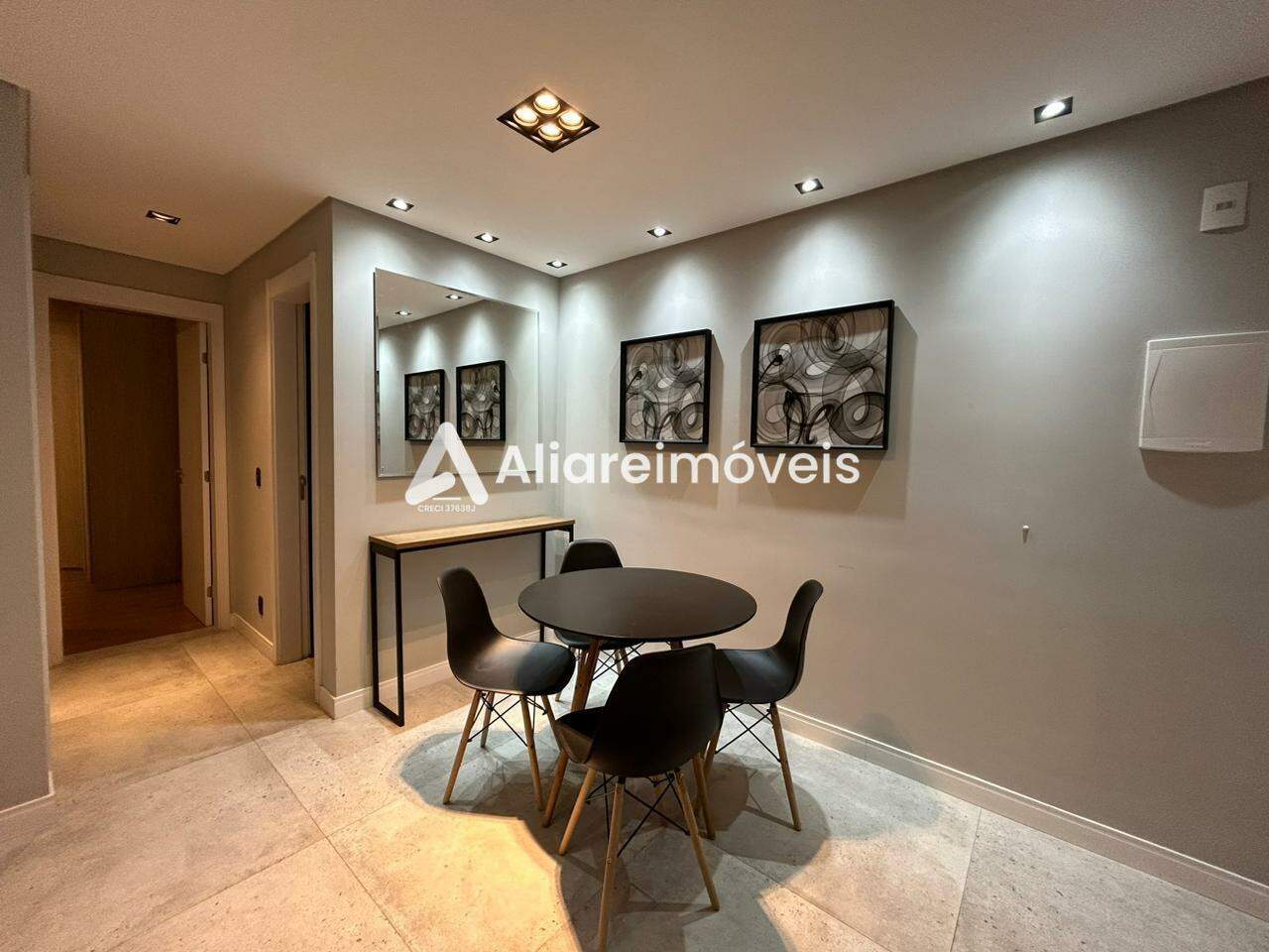 Apartamento à venda com 2 quartos, 62m² - Foto 7