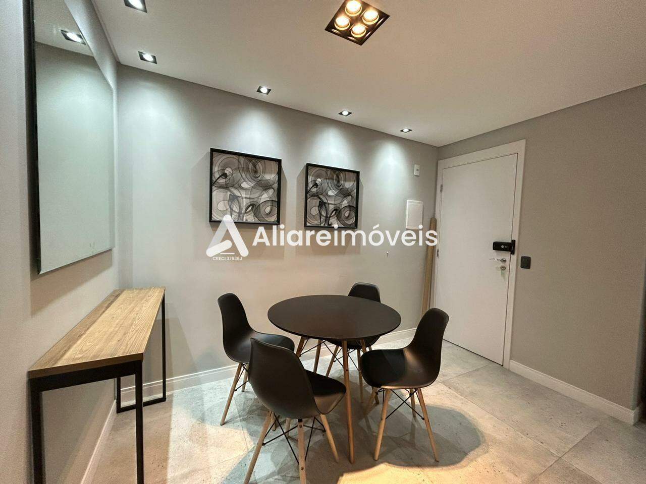 Apartamento à venda com 2 quartos, 62m² - Foto 5