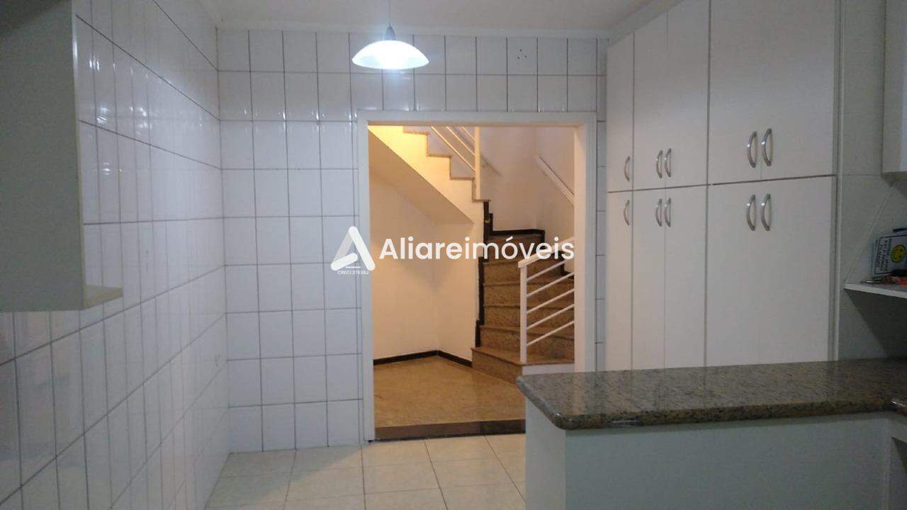 Casa à venda com 3 quartos, 400m² - Foto 13