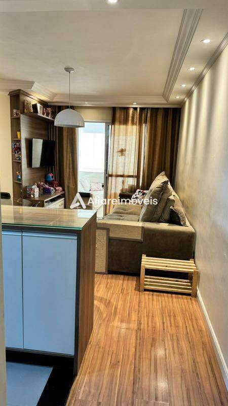 Apartamento à venda com 3 quartos, 69m² - Foto 2