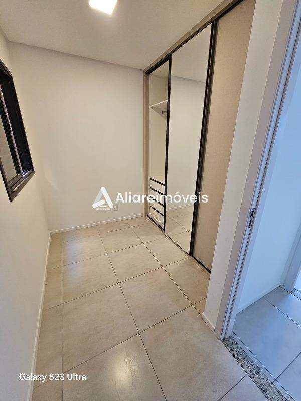 Apartamento à venda com 2 quartos, 40m² - Foto 7