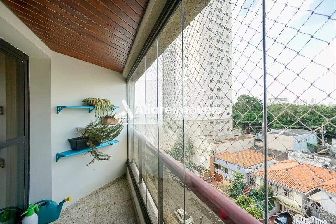 Apartamento para alugar com 3 quartos, 186m² - Foto 13