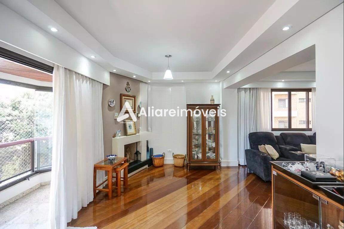 Apartamento para alugar com 3 quartos, 186m² - Foto 5