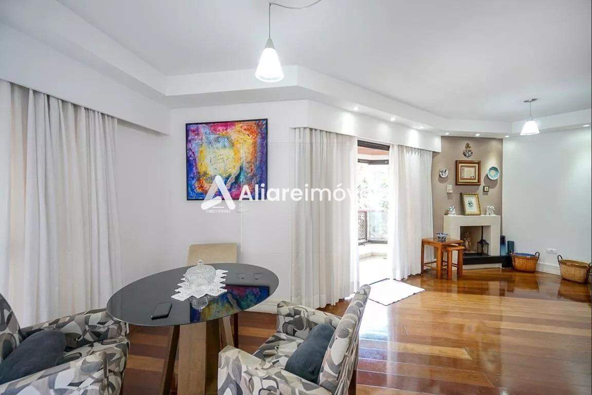 Apartamento para alugar com 3 quartos, 186m² - Foto 4