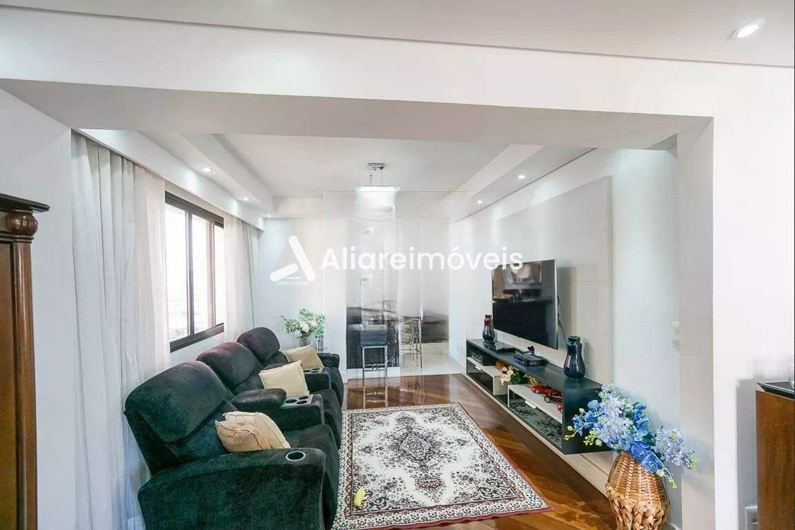 Apartamento para alugar com 3 quartos, 186m² - Foto 3