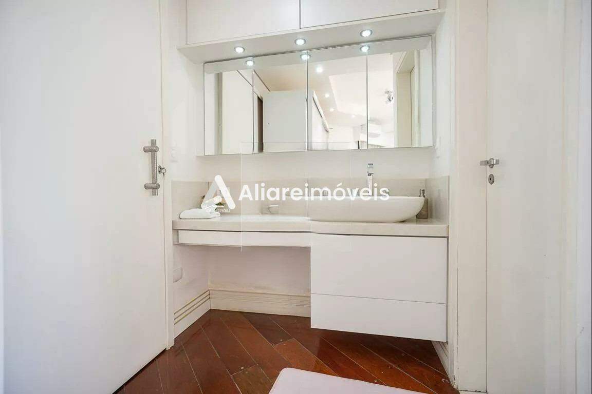 Apartamento para alugar com 3 quartos, 186m² - Foto 11