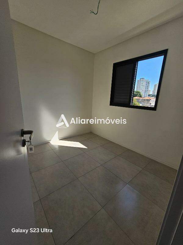 Apartamento à venda com 2 quartos, 40m² - Foto 4