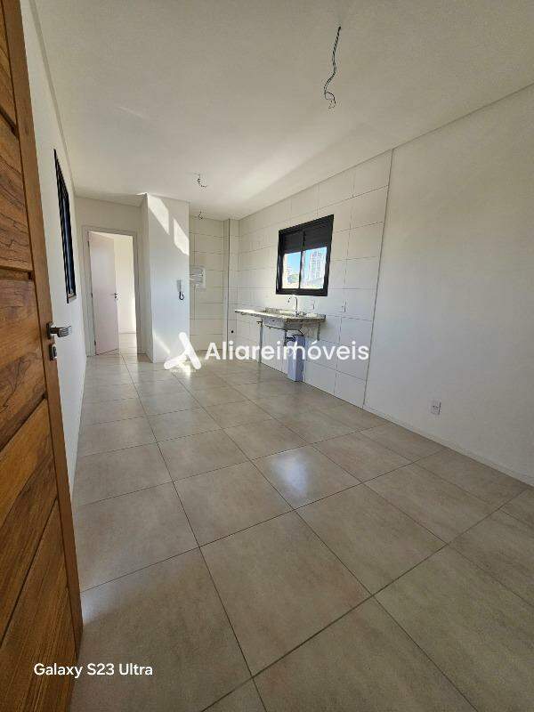 Apartamento à venda com 2 quartos, 40m² - Foto 1