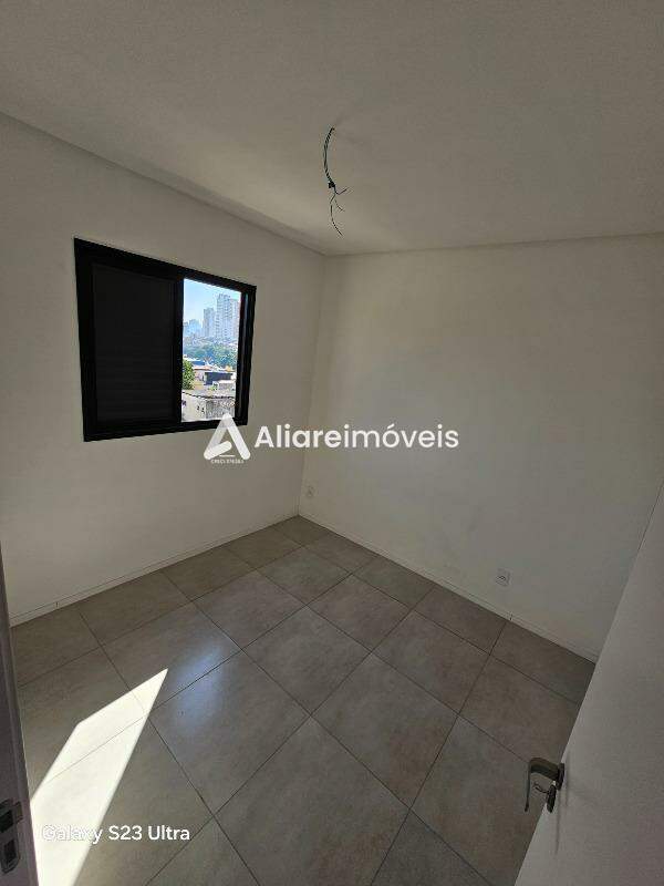 Apartamento à venda com 2 quartos, 40m² - Foto 5