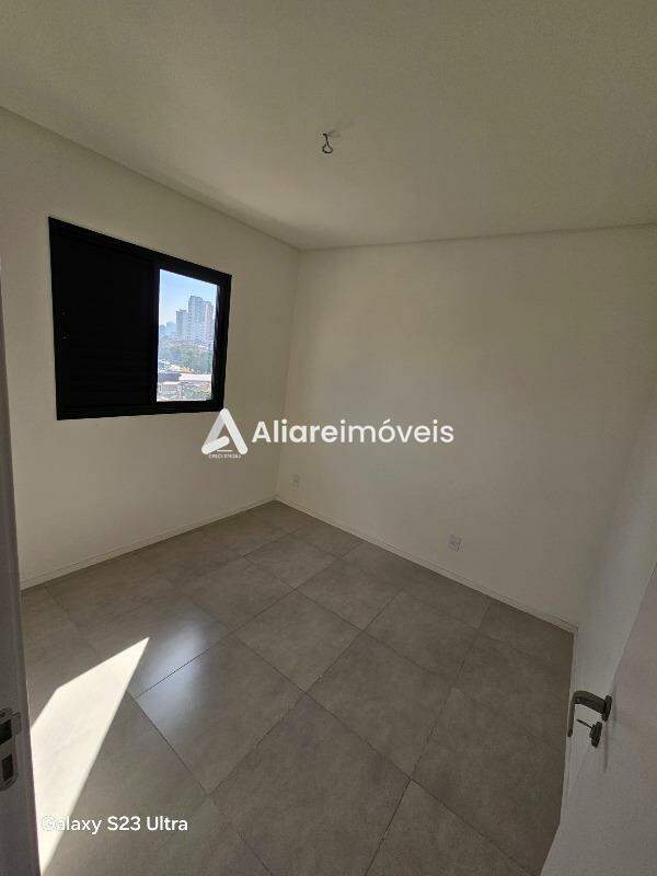 Apartamento à venda com 2 quartos, 49m² - Foto 7