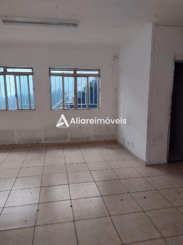 Casa à venda com 3 quartos, 100m² - Foto 5