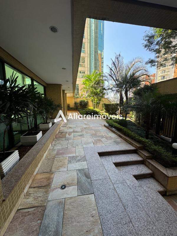 Apartamento à venda com 4 quartos, 193m² - Foto 14