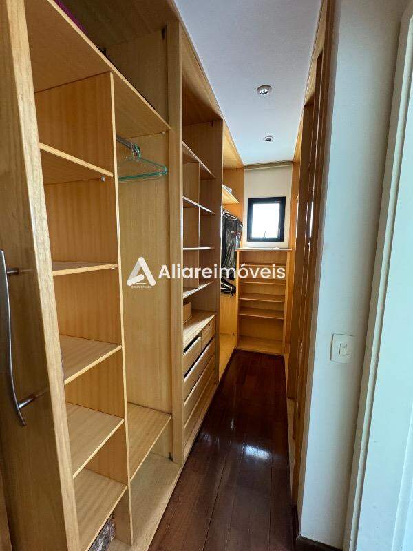 Apartamento à venda com 4 quartos, 193m² - Foto 11